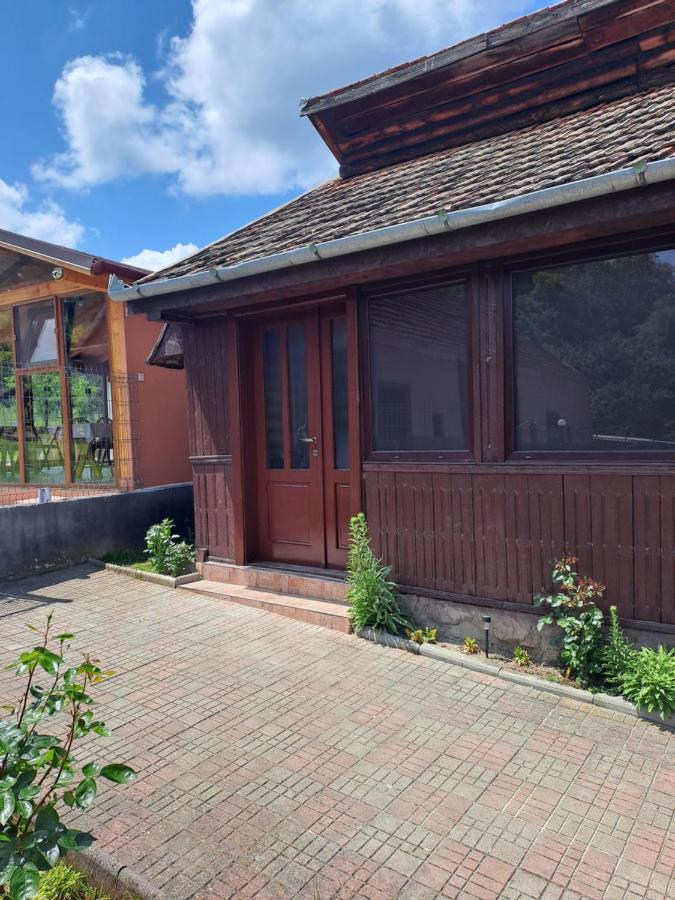 Hotel Casutele Din Retezat Nucsoara  Esterno foto