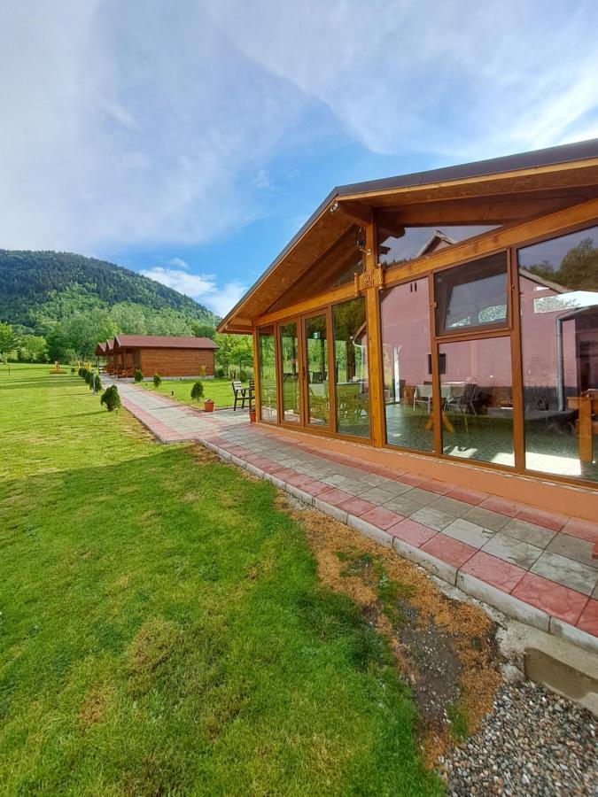 Hotel Casutele Din Retezat Nucsoara  Esterno foto